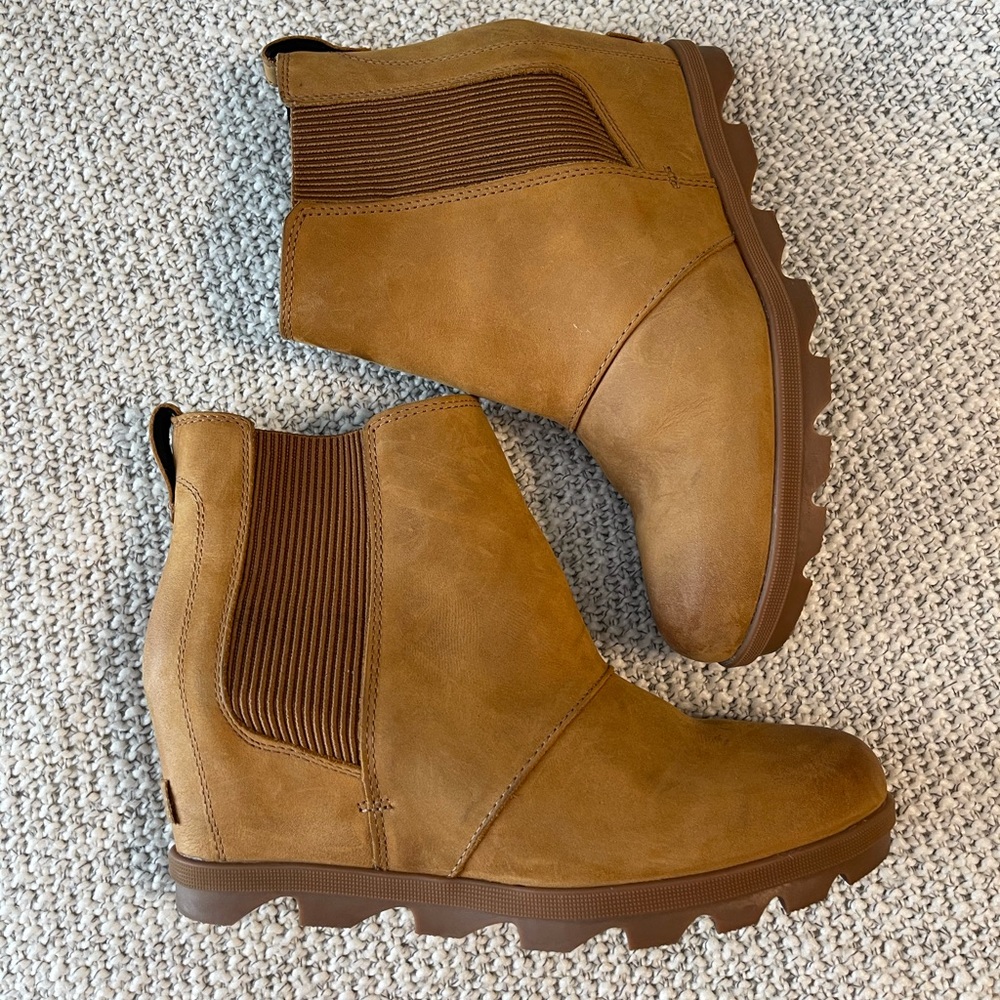 Sorel Joan of Arc wedge bootie size 11 camel color